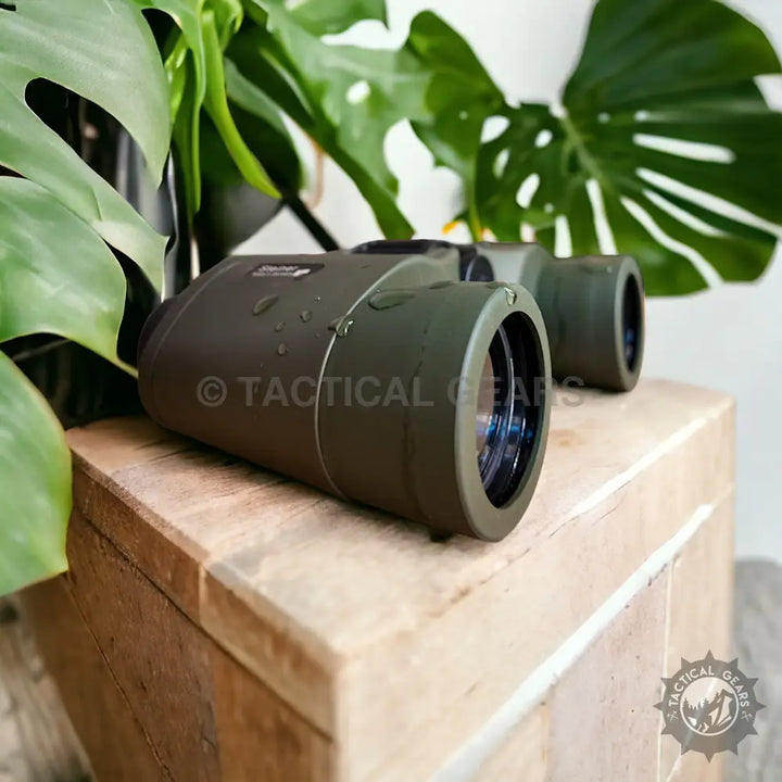 Water-resistant olive green 10x40 imported 1km binoculars with dark blue lenses