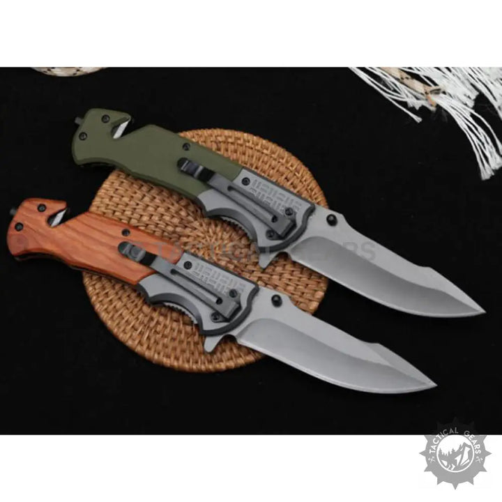 Browning DA308 Tactical Knife with 3-inch folding stainless steel blade and wooden handle