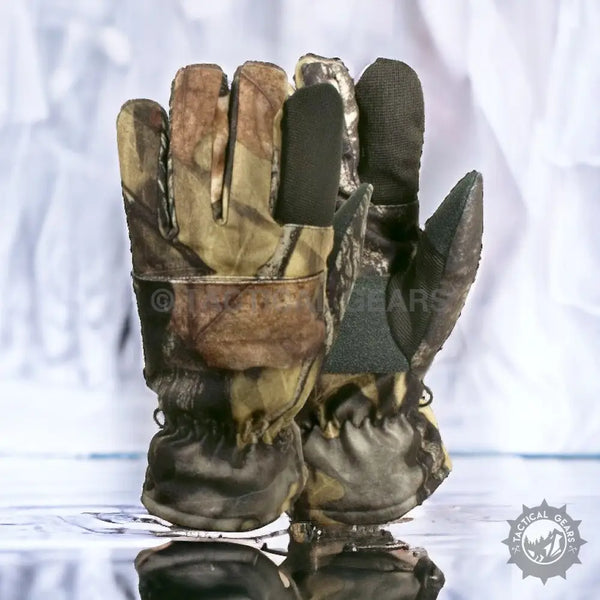 Camouflage Hunting Gloves with Trigger Finger and Textured Palms for Fishing