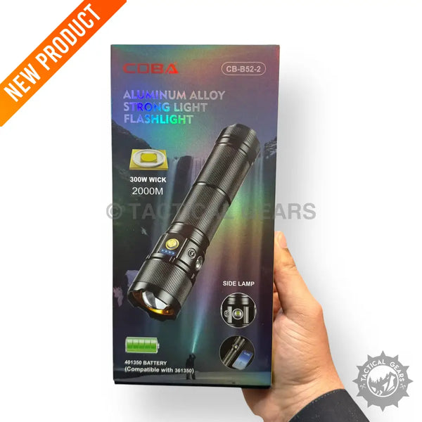 Black aluminum alloy Coba Aluminum 2km Tactical Flashlight for strong illumination