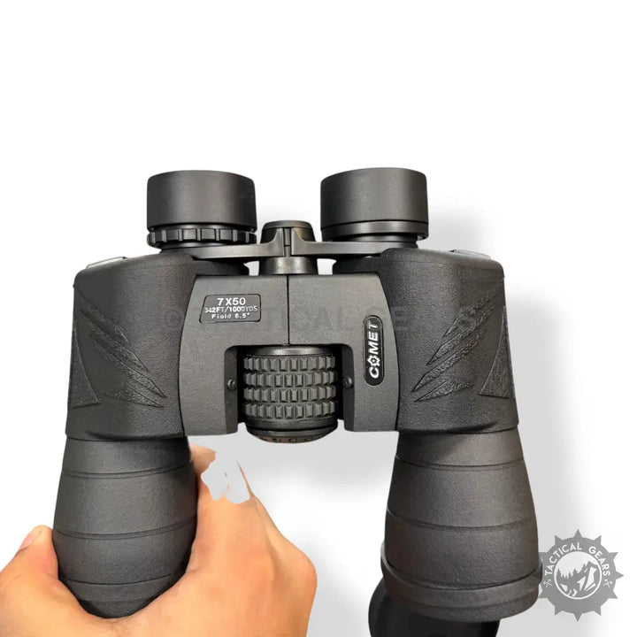 Black Comet 7x50 binoculars with central focus knob for clear astronomical viewing