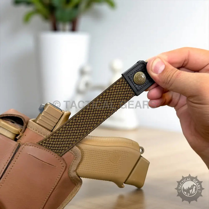 Genuine leather holster for 9mm pistols with spare mag pouch and attached strap