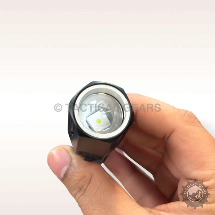 High Power Mini Zooming Flashlight with Visible LED Emitter for Tactical Use
