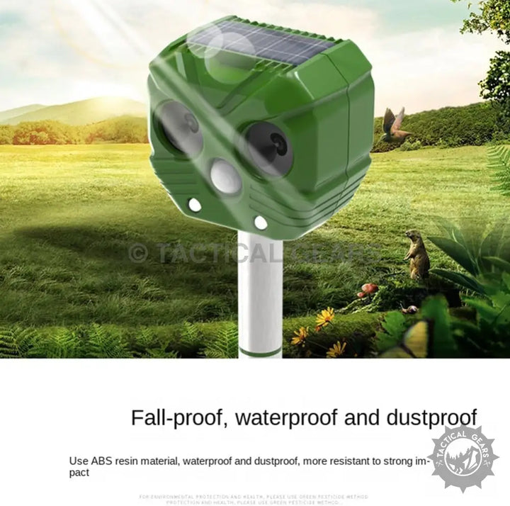 Green Solar Powered Waterproof Animal Repellent for outdoor pest control