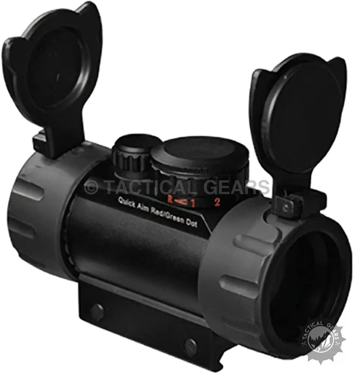 Black quick aim red green dot sight with flip-up lens caps for precise targeting