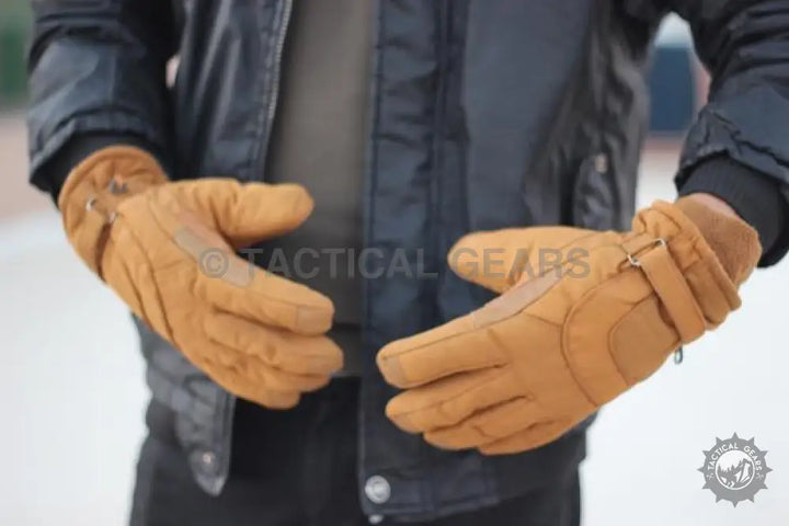 Tactical Thermal Layered Gloves made of durable insulated material with adjustable wrist straps