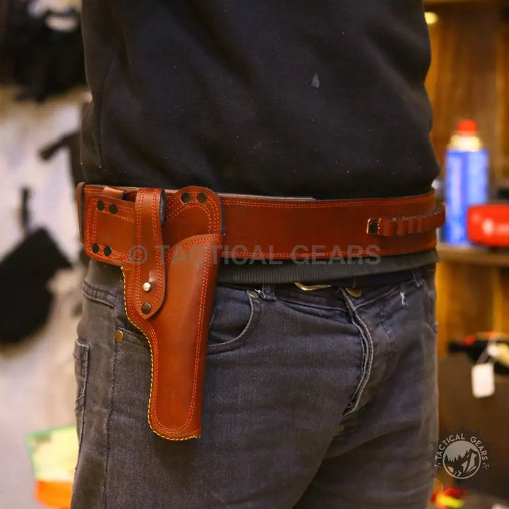 Universal waist holster strap in brown leather with holster for versatile use