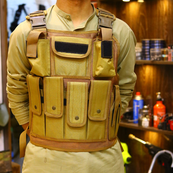 Tactical Military Vest With 7 Pockets Fabric Desert